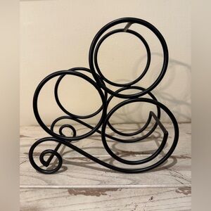 Vintage Wine Rack, Small Scroll Metal Wine Bottle Rack
